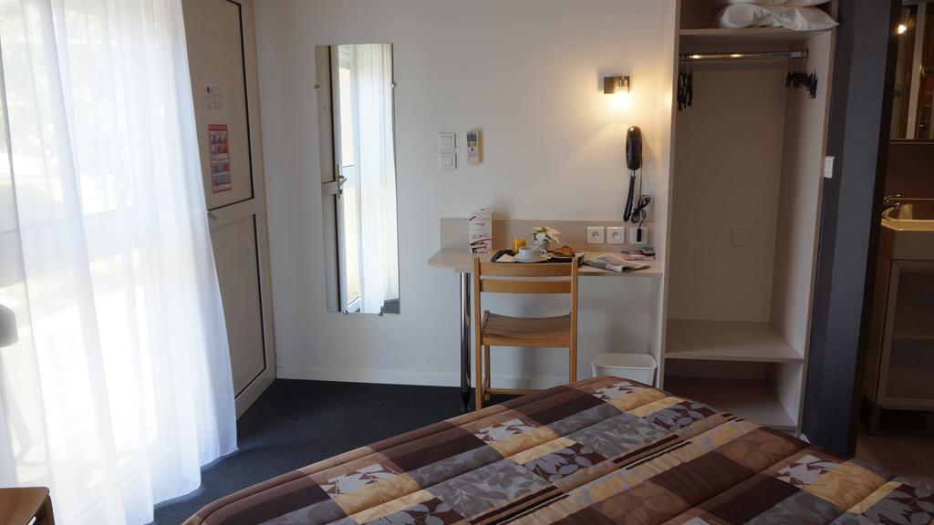 Charme Hotel En Beaujolais Belleville-sur-Saone Ruang foto