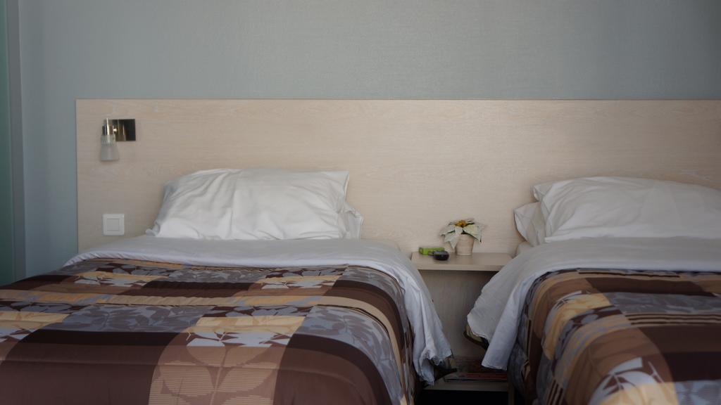 Charme Hotel En Beaujolais Belleville-sur-Saone Bagian luar foto